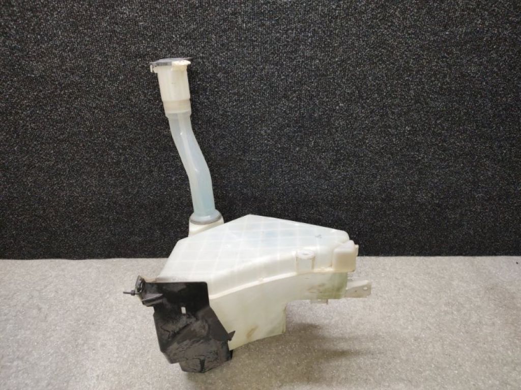 85315-60300 | Бачок омывателя TOYOTA LAND CRUISER PRADO 120 02-09 - Фото 2