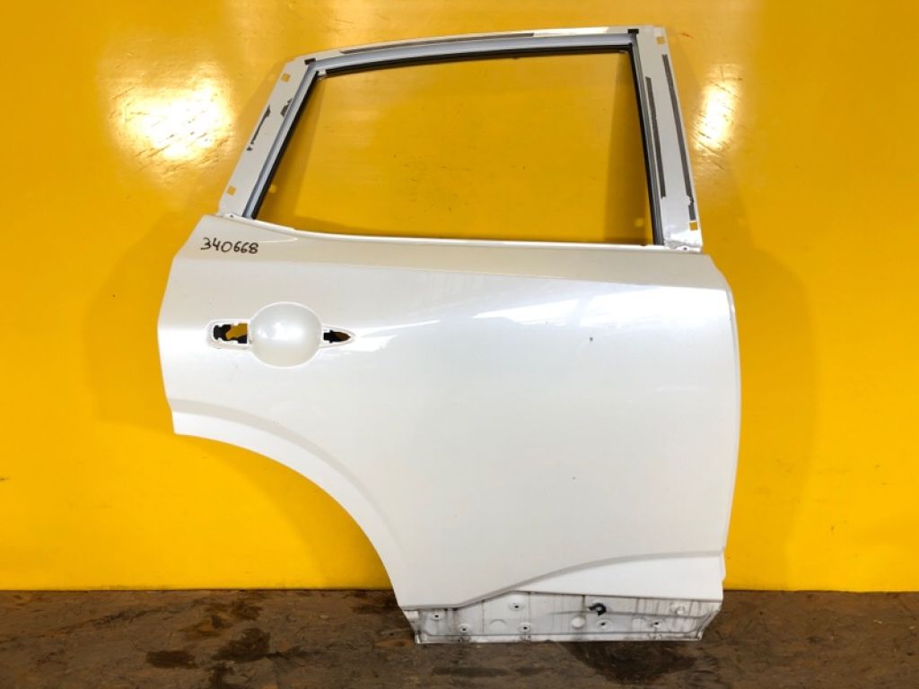 Двері задн. прав. NISSAN QASHQAI 21-