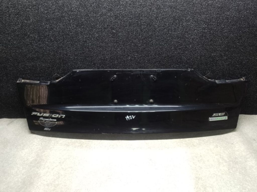 KS7Z-54423A42-AA | накладка кришки багажника FORD FUSION 14-