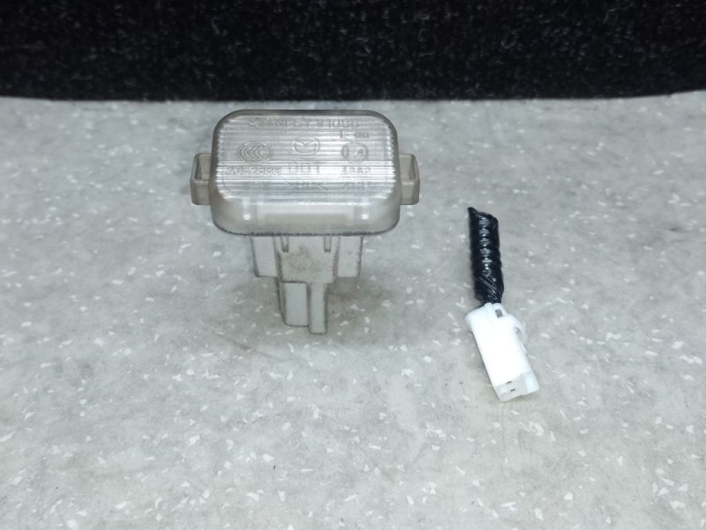 GHK1-51-270B | Подсветка номера MAZDA 6 GJ 12-