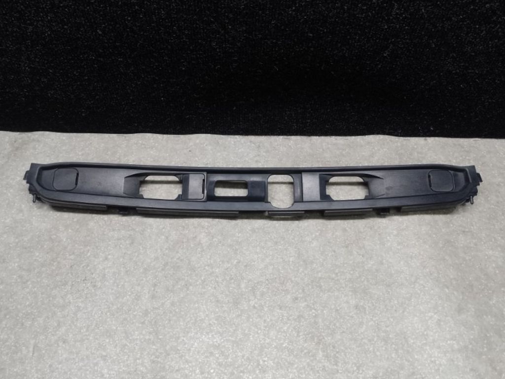 GHK1-50-810C | Панель подсветки номера MAZDA 6 GJ 12-