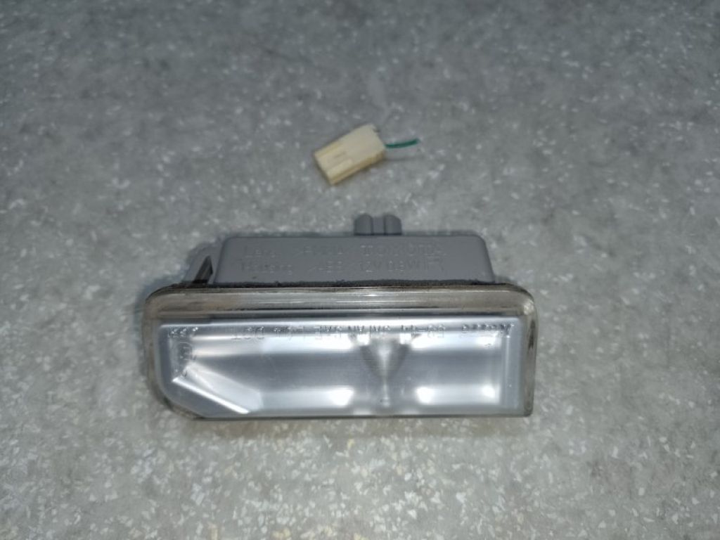 81270-53020 | Подсветка номера прав. LEXUS ES350 06-12