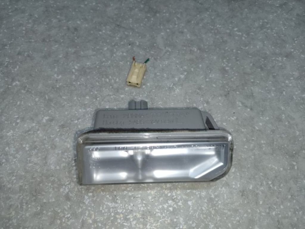 81690-53010 | Подсветка номера лев. LEXUS ES350 06-12