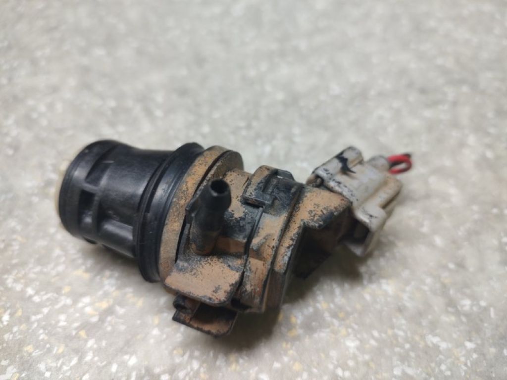 85330-60170 | Насос омывателя стекла передн. TOYOTA LAND CRUISER PRADO 120 02-09 - Фото 3