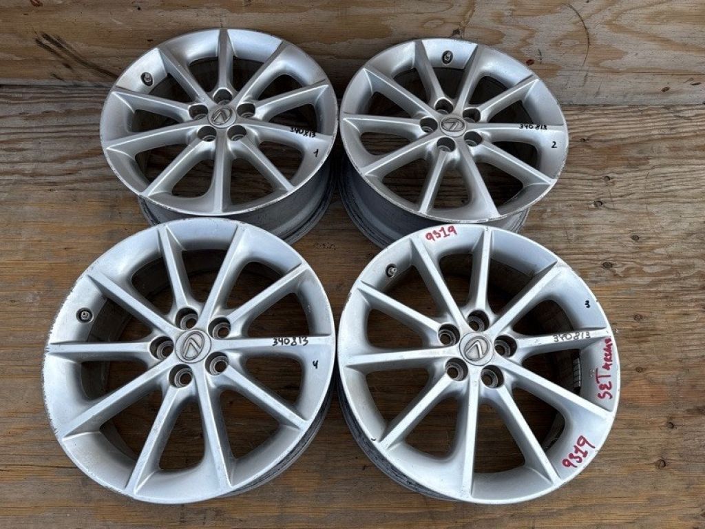 4261176050 | Диск R17 LEXUS CT200 11-17