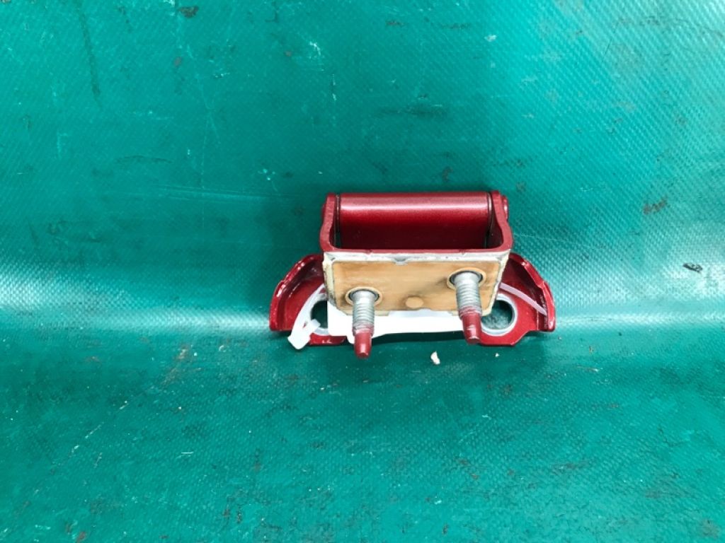 68810-48011 | Петля крышки багажника задн. LEXUS NX 14-21 - Фото 2