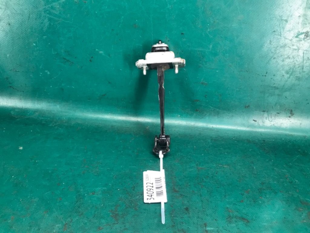 42467900 | Обмежувач дверей передн. прав. CHEVROLET TRAX 16-22