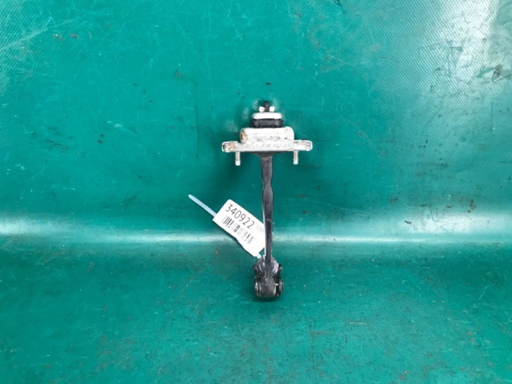 42467900 | Обмежувач дверей передн. прав. CHEVROLET TRAX 16-22 - Фото 2