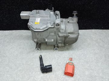 Компрессор кондиционера TOYOTA PRIUS - 30 09-17