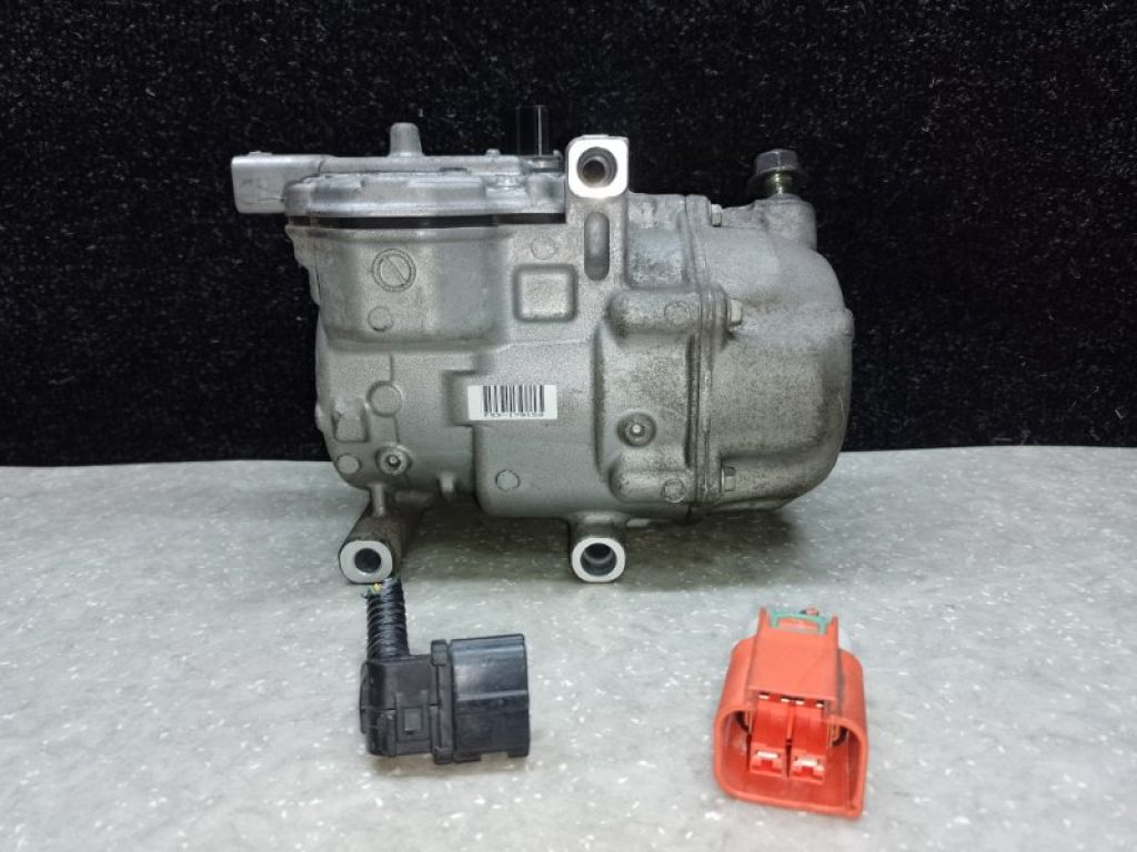 88370-47060 | Компрессор кондиционера TOYOTA PRIUS - 30 09-17 - Фото 2