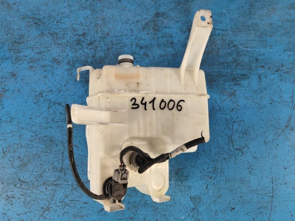 8531575030 | Бачок омывателя LEXUS HS250H (ANF10) 09-12