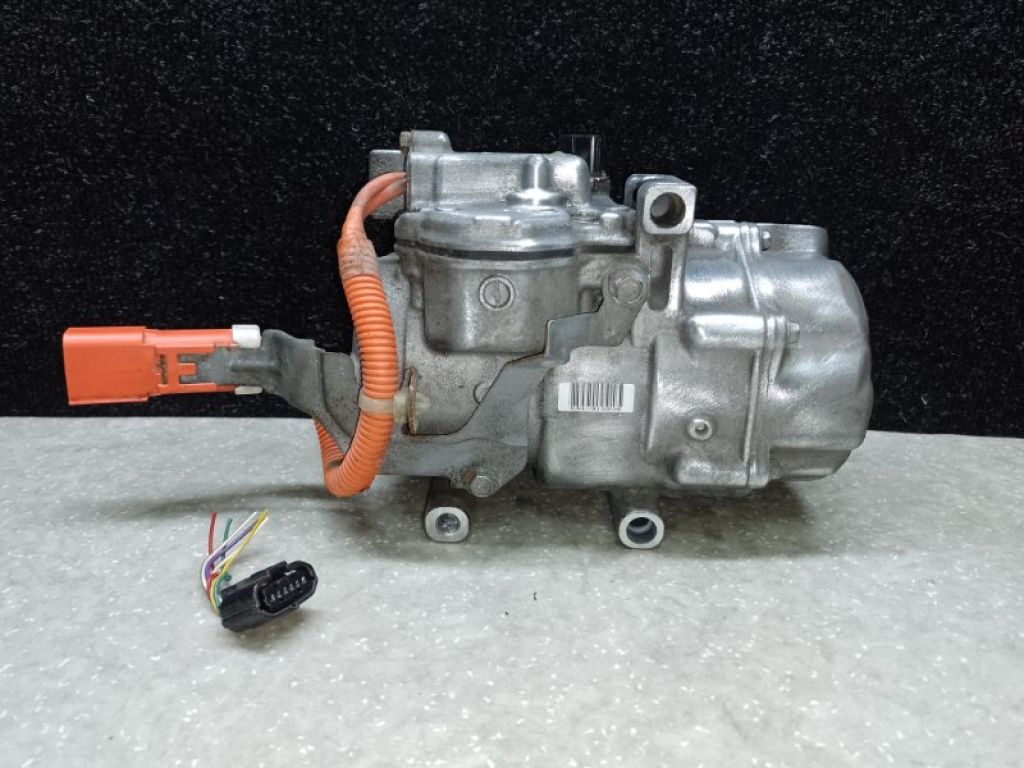 88370-76010 | Компрессор кондиционера LEXUS CT200 11-17 - Фото 3