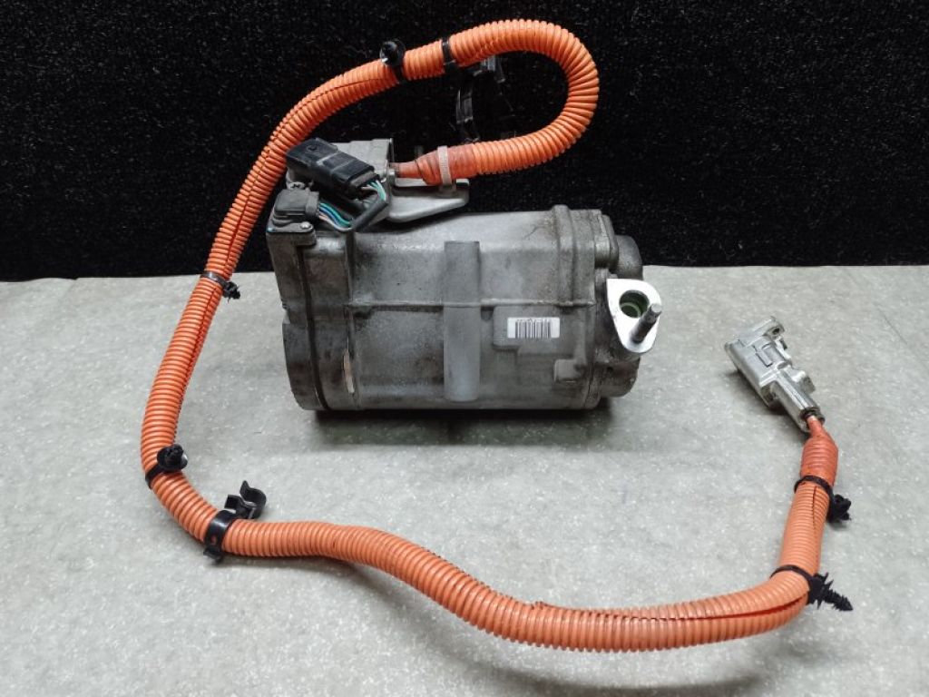 DG9Z-19703-D | Компресор кондиціонера FORD FUSION 14- - Фото 3