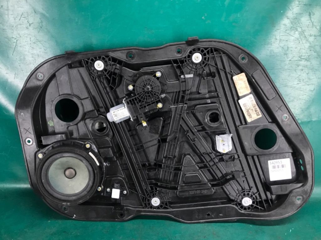 82471-F3030 | Стеклоподъемник передн. лев. HYUNDAI ELANTRA AD 16-
