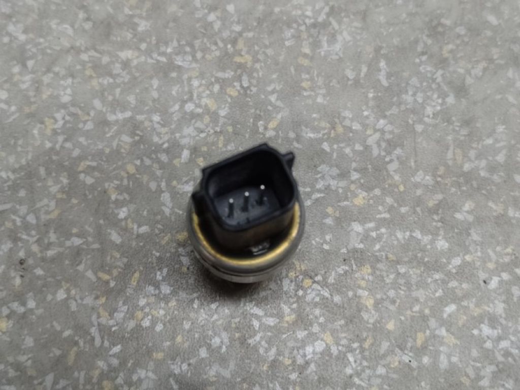 HG1Z-19D594-A | Датчик тиску кондиціонера FORD FUSION 14- - Фото 3
