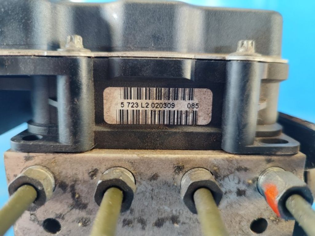 5610057L32 | Блок антиблокувальної системи SUZUKI KIZASHI 09-14 - Фото 8