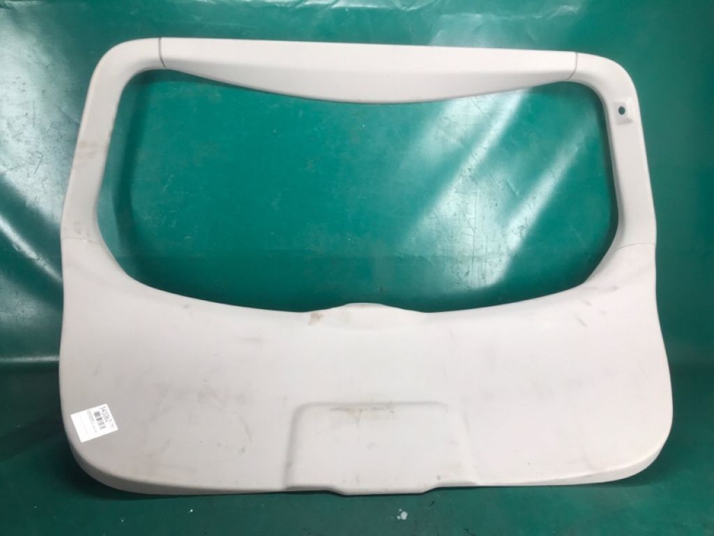 64780-0T010-B0 | Обшивка кришки багажника TOYOTA VENZA 09-16