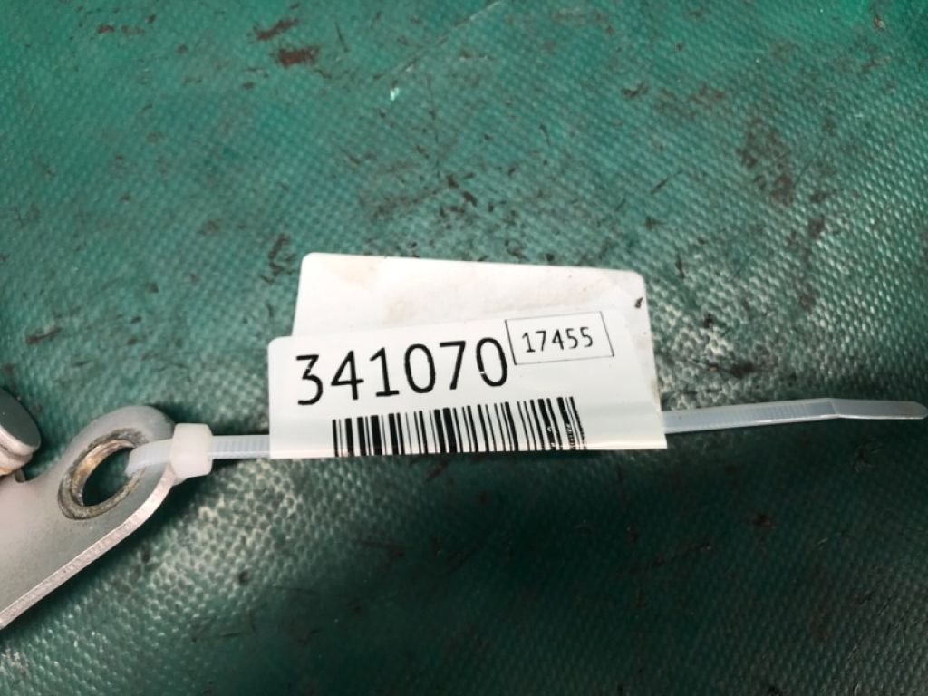 68810-02060 | Петля кришки багажника TOYOTA VENZA 09-16 - Фото 3