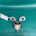 FT4Z-5842900-B | Петля кришки багажника LINCOLN MKX 16-18