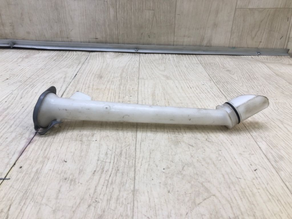 28915-1AA0A | Горловина бачка склоомивача NISSAN MURANO Z51 07-14 - Фото 3