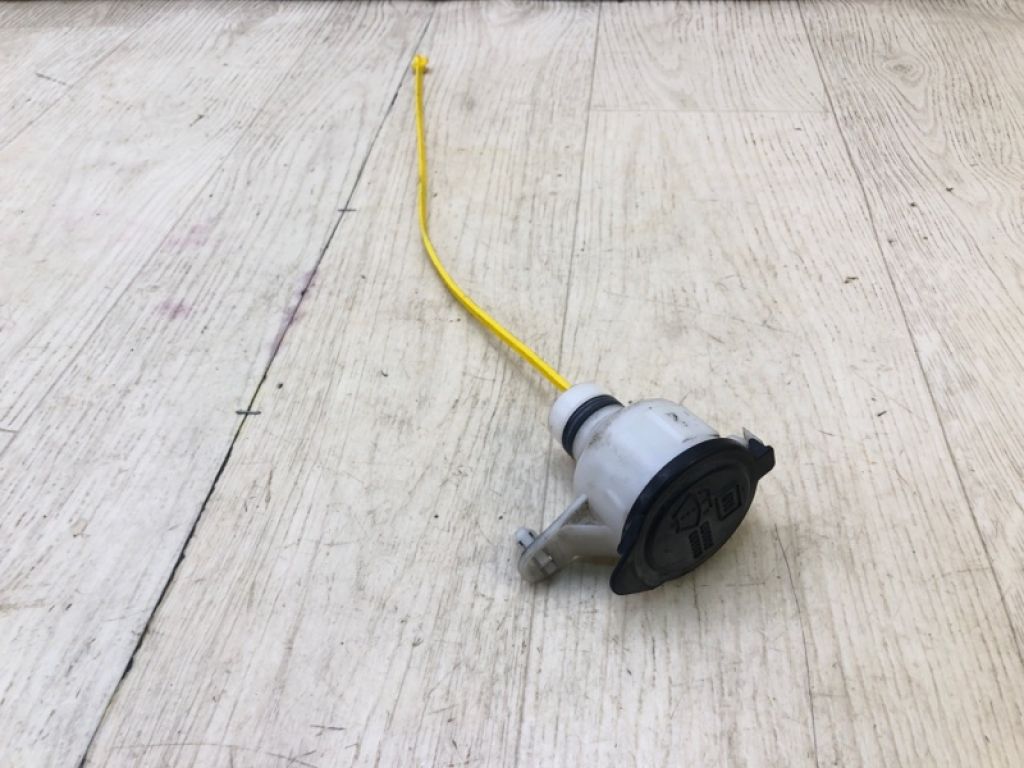 85319-47120 | Горловина бачка склоомивача TOYOTA PRIUS - 30 09-17