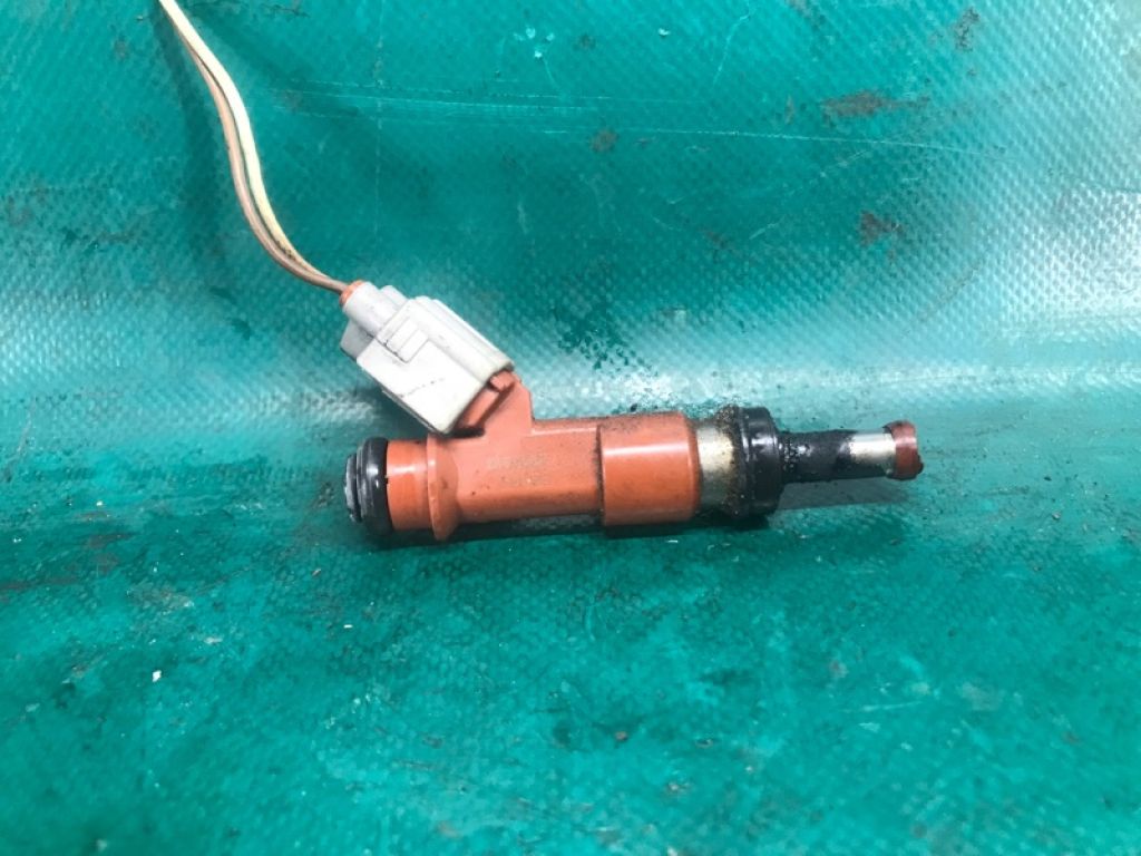 23209-0P040 | Форсунка паливна TOYOTA AVALON 05-12 - Фото 2