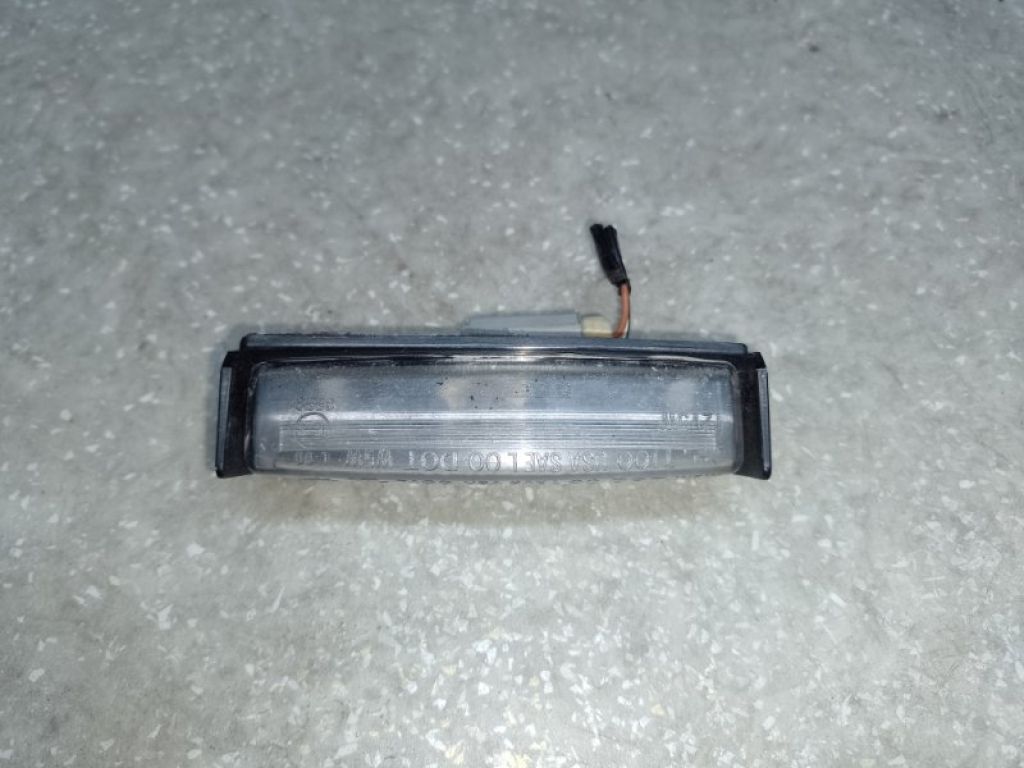 81270-AA020 | Подсветка номера TOYOTA CAMRY 40 06-11