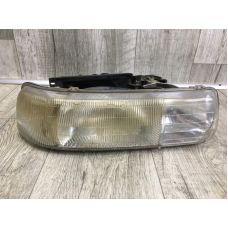 Фара прав. CHEVROLET SUBURBAN 00-06