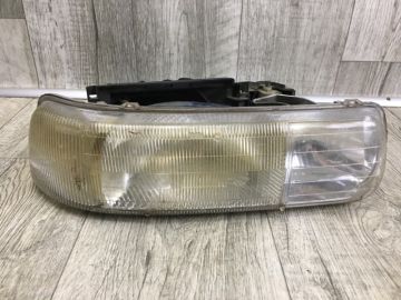 Фара прав. CHEVROLET SUBURBAN 00-06