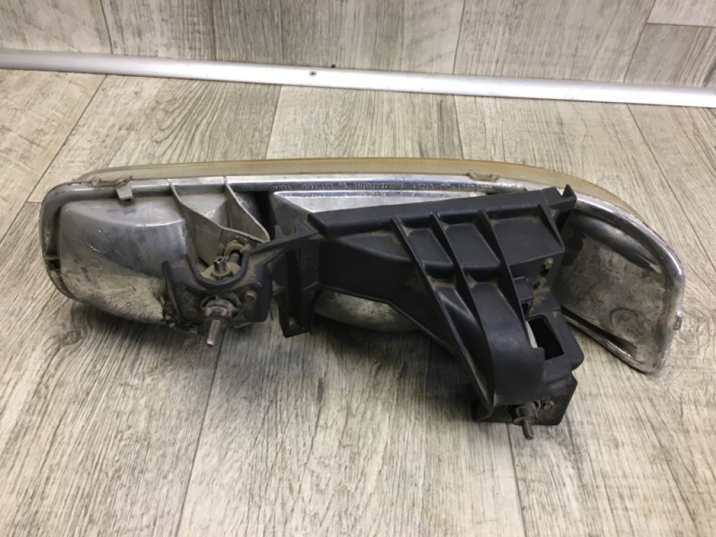 16526134 | Фара прав. CHEVROLET SUBURBAN 00-06 - Фото 4