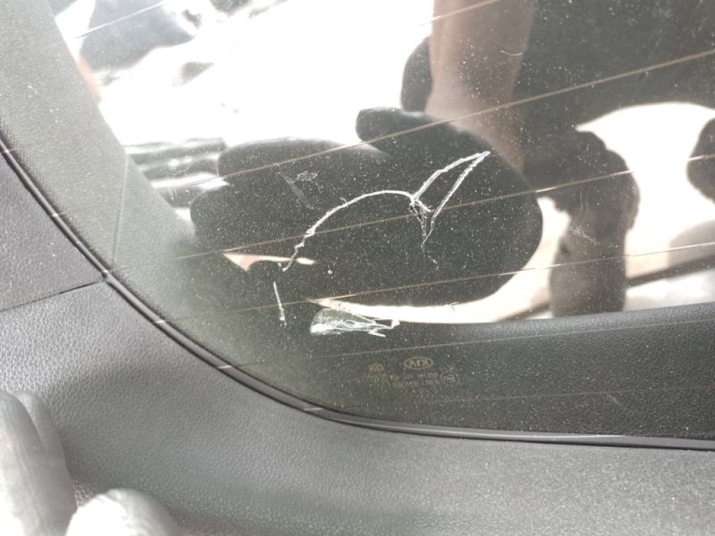 73700-C6000 | Кришка багажника KIA SORENTO UM 14- - Фото 3