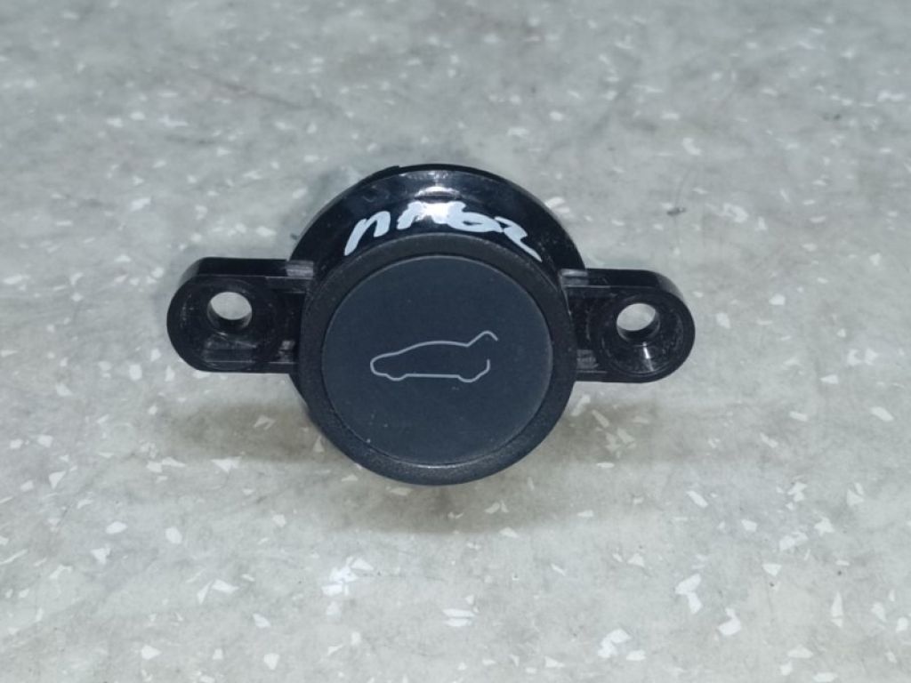 1501907-00-A | Кнопка закрывания крышки багажника TESLA MODEL Y 19-