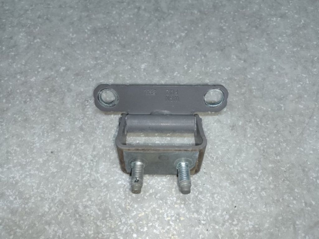 79710-2W000 | Петля крышки багажника KIA SORENTO UM 14-