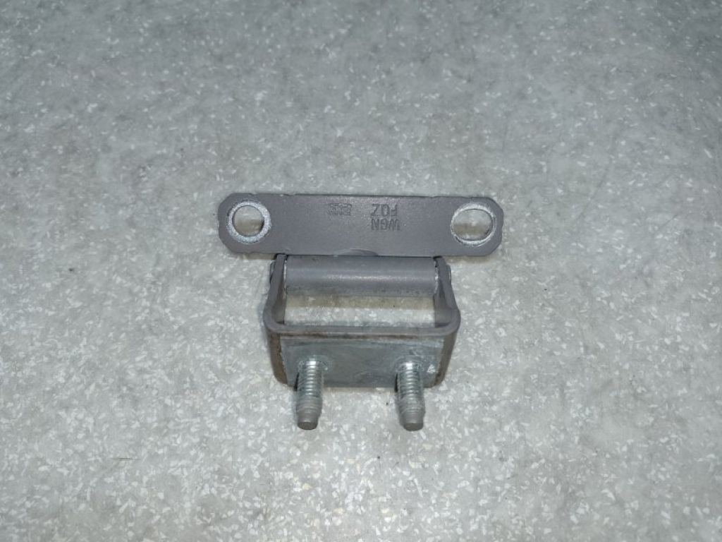 79710-2W000 | Петля крышки багажника KIA SORENTO UM 14-
