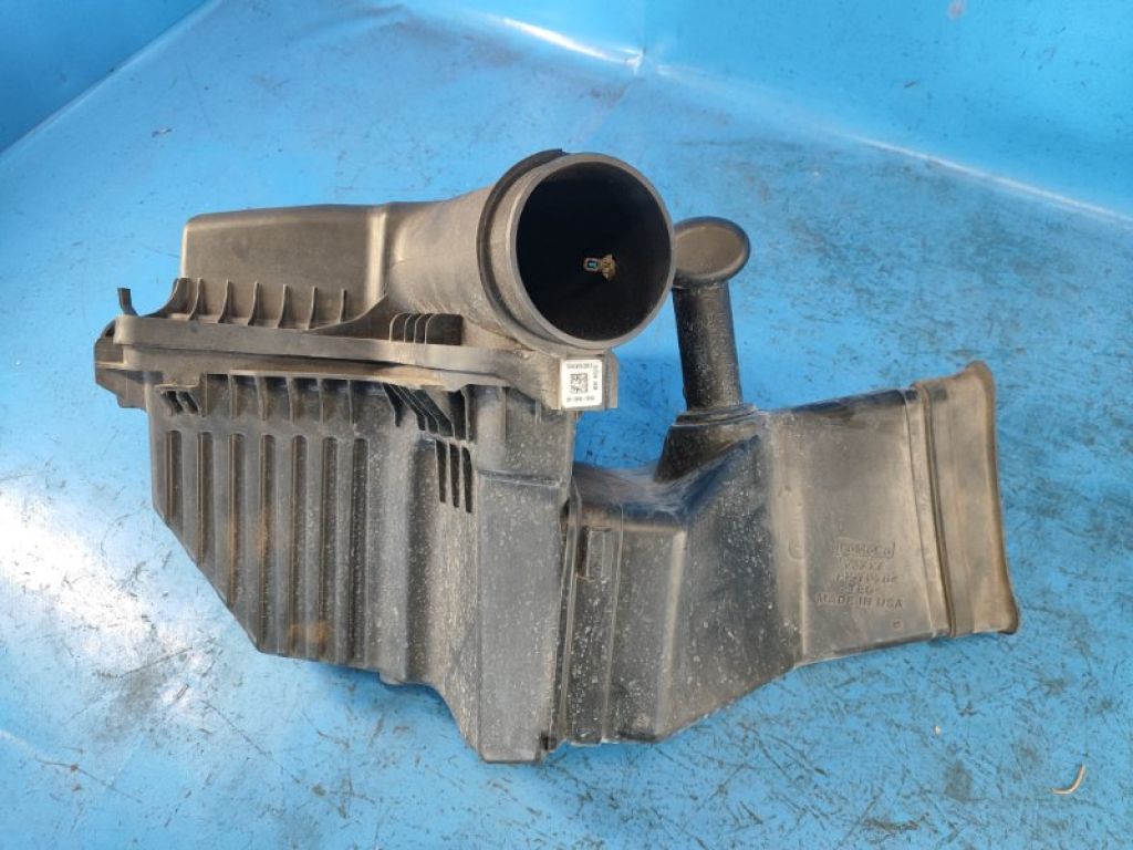 JR3Z-9600-AC | Корпус воздушного фильтра FORD MUSTANG 15- - Фото 2