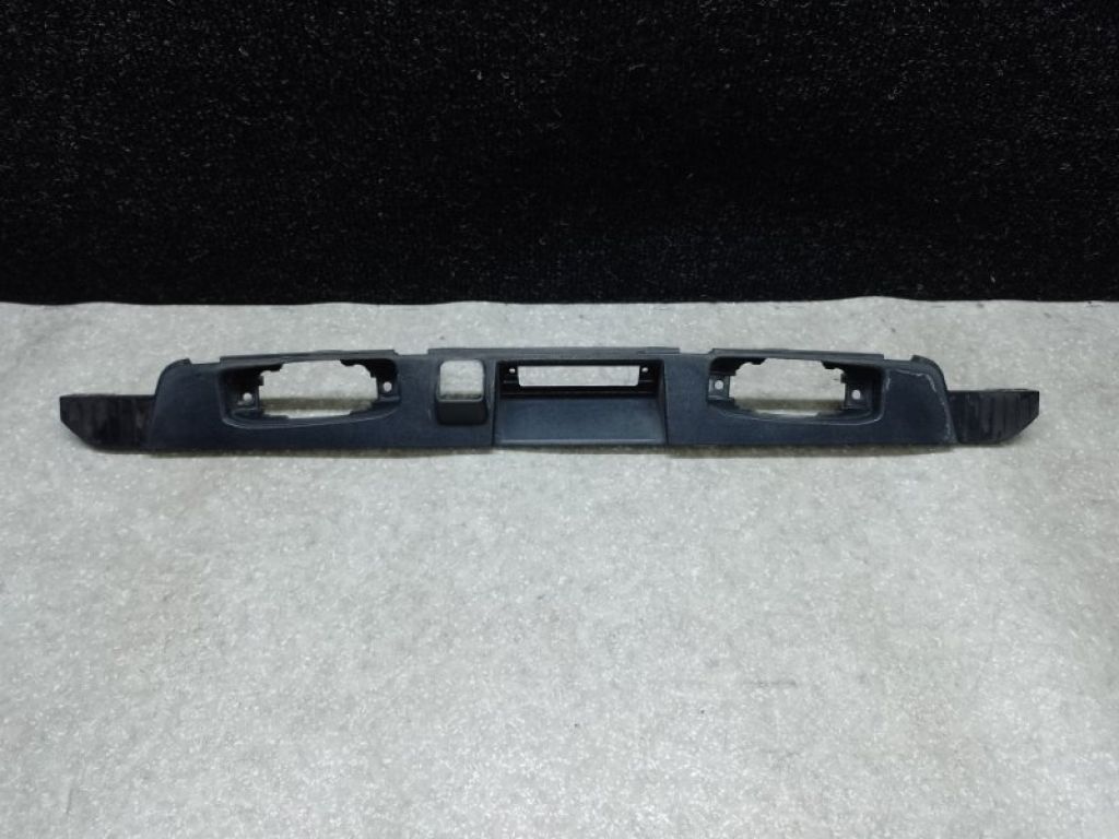 87372-C6100 | Панель подсветки номера KIA SORENTO UM 14-