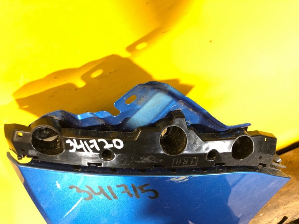 62224-5SK0A | Кронштейн переднього бампера (на крилі) прав. NISSAN LEAF 18-