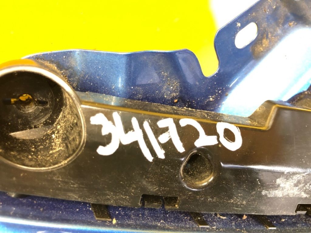 62224-5SK0A | Кронштейн переднього бампера (на крилі) прав. NISSAN LEAF 18- - Фото 2