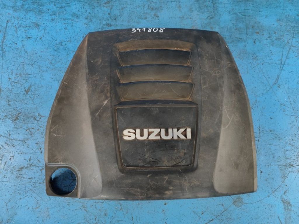 1317057L00 | Накладка двигуна декоративна SUZUKI KIZASHI 09-14