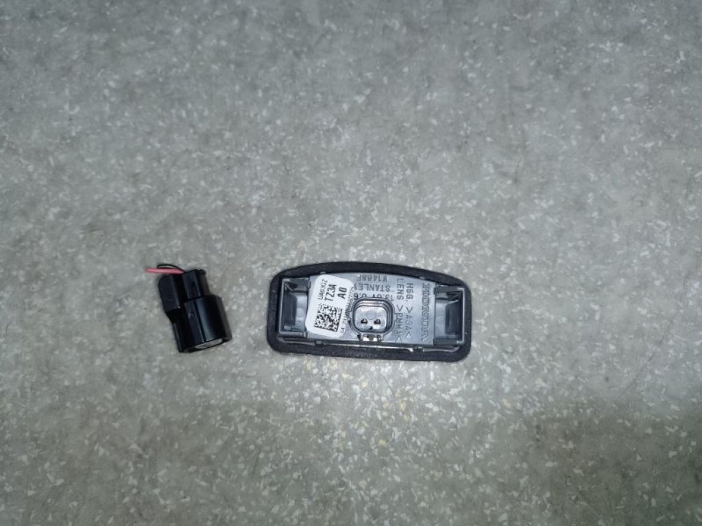 34100-TZ3-A01 | Подсветка номера ACURA TLX 14-17 - Фото 2