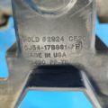 CJ54-17B861-A | Наповнювач бампера задній FORD ESCAPE 12-19 - Прев'ю 4