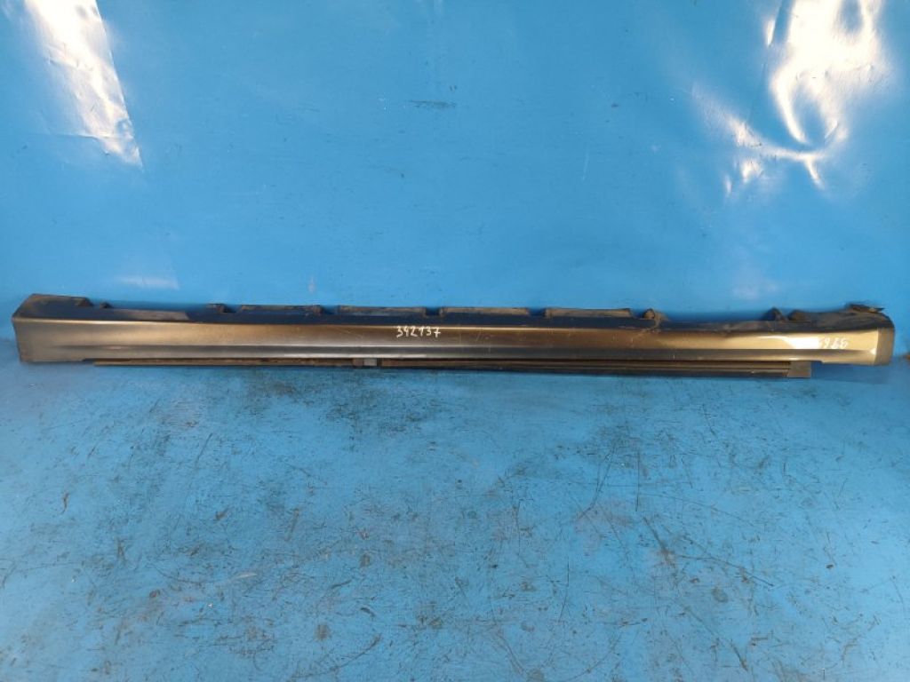 DS73-F10155-BM | Накладка порогу зовнішня лів. FORD FUSION 14-