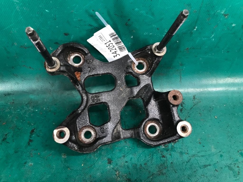 12502-36031 | Кронштейн компресора кондиціонера LEXUS NX 14-21 - Фото 2