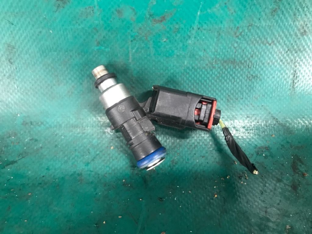 BR3Z-9F593-B | Форсунка паливна LINCOLN MKX 16-18