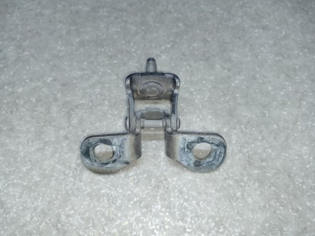 CJ5Z-7842900-B | Петля кришки багажника FORD ESCAPE 12-19