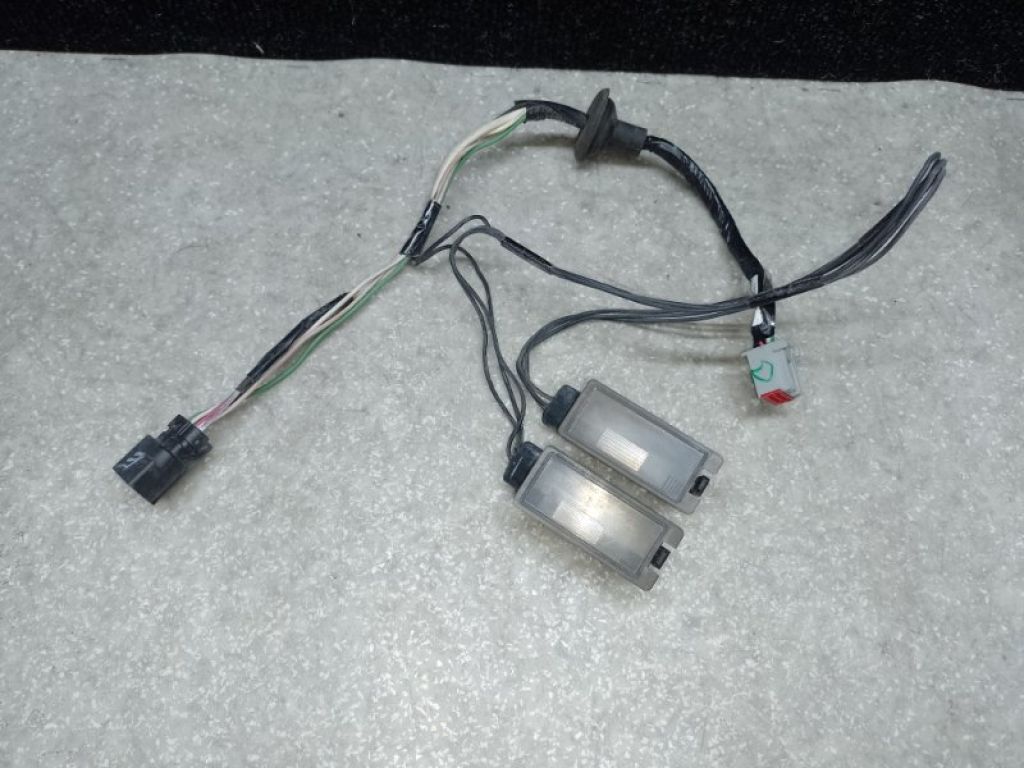 BB5Z-13550-A | Подсветка номера FORD ESCAPE 12-19