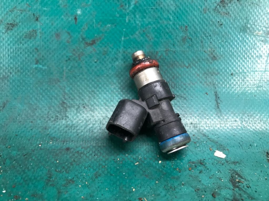 ZZJ1-13-250 | Форсунка топливная MAZDA CX-9 06-16