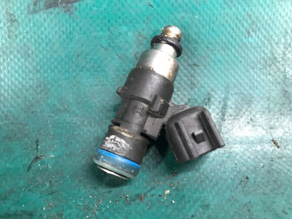 ZZJ1-13-250 | Форсунка топливная MAZDA CX-9 06-16