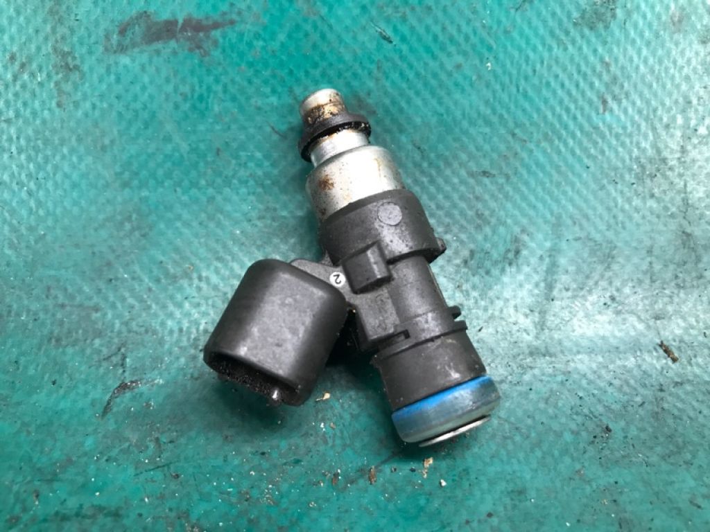 ZZJ1-13-250 | Форсунка топливная MAZDA CX-9 06-16 - Фото 2