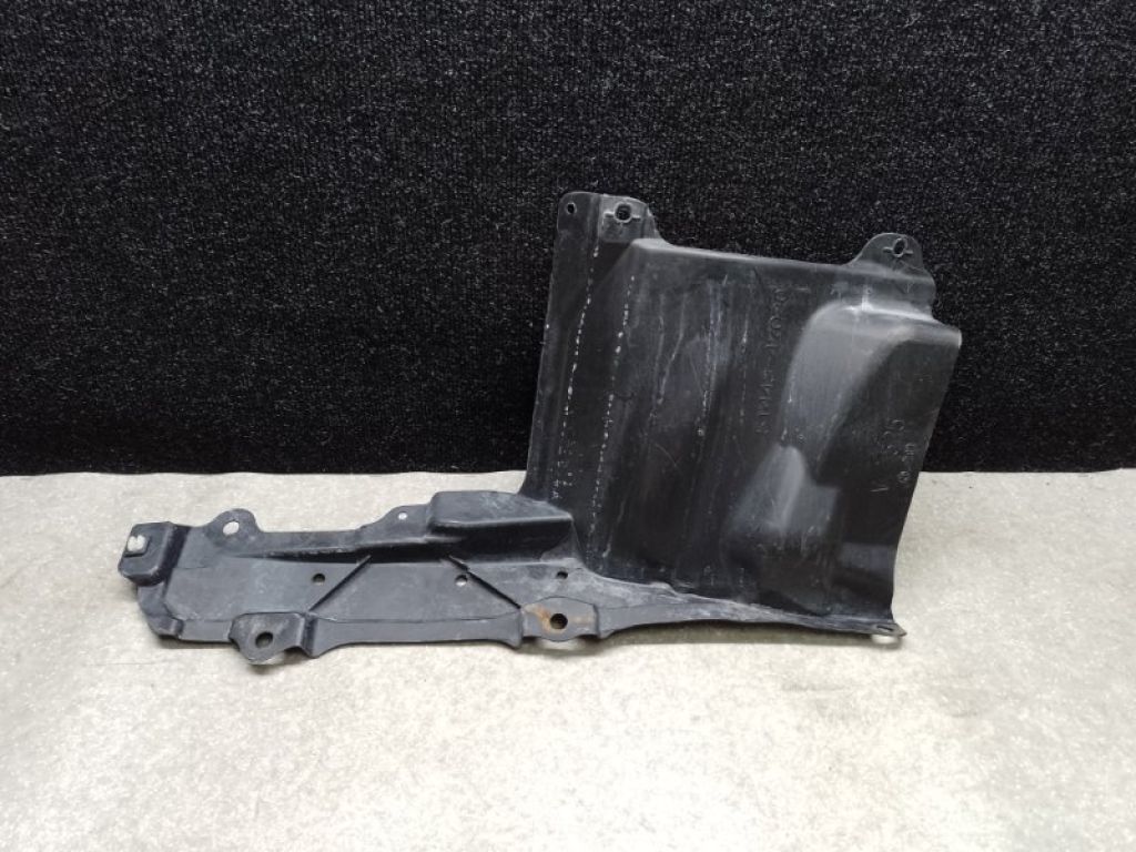 51443-47020 | Захист двигуна прав. TOYOTA PRIUS 16-